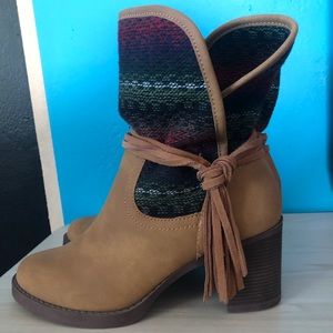 SUGAR Boots! LIKE NEW!